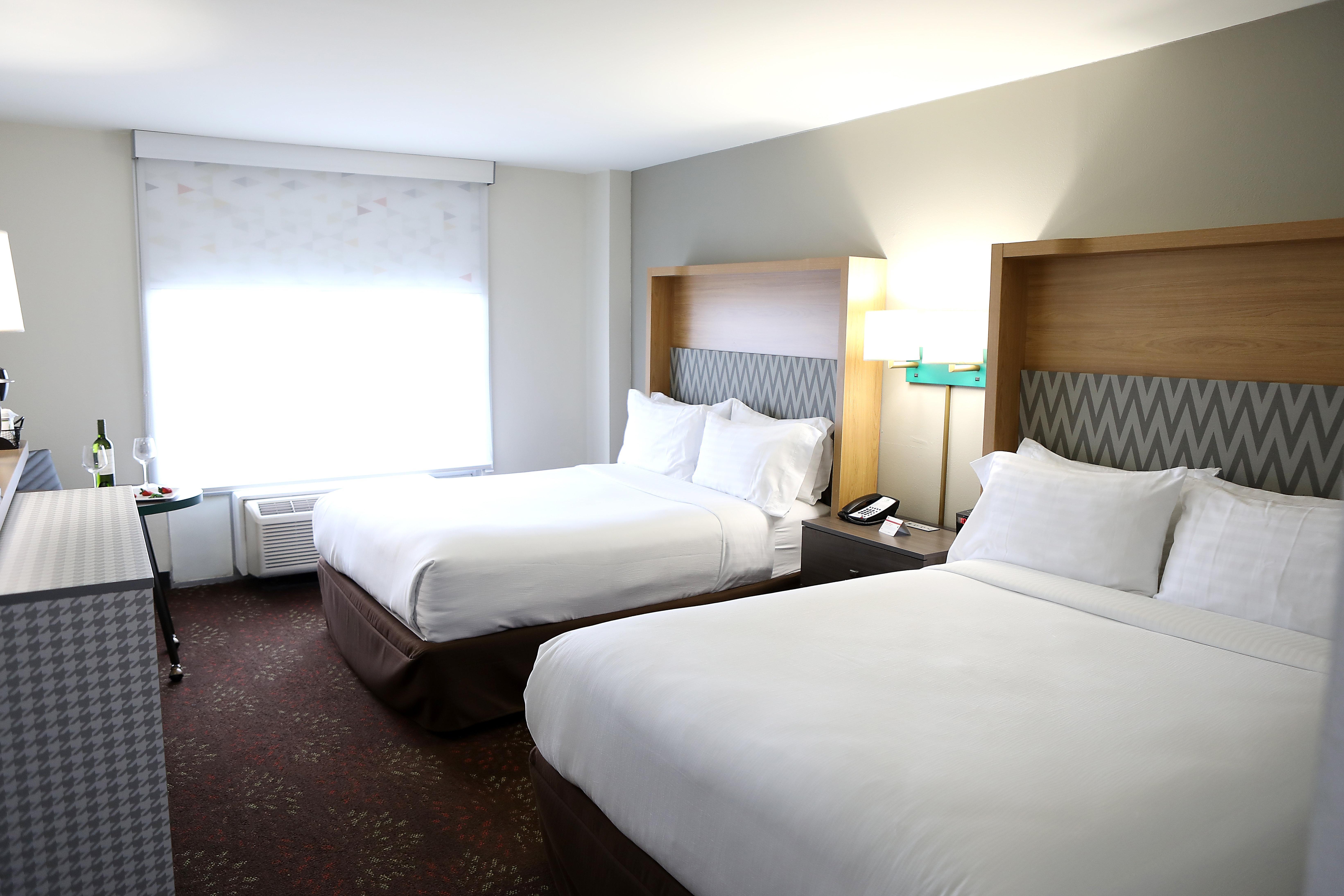 Holiday Inn O'Hare Area By Ihg Rosemont Exterior photo