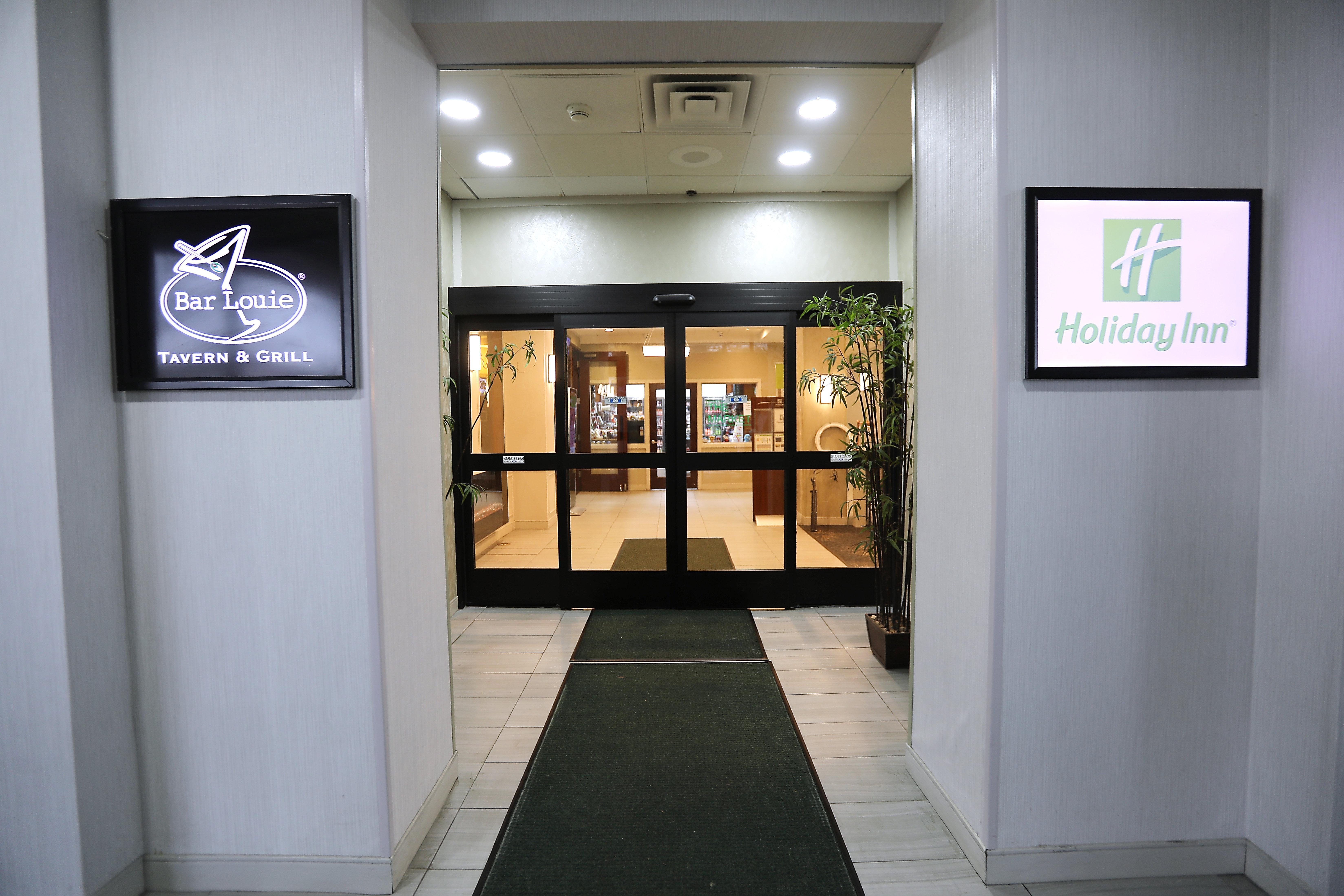 Holiday Inn O'Hare Area By Ihg Rosemont Exterior photo