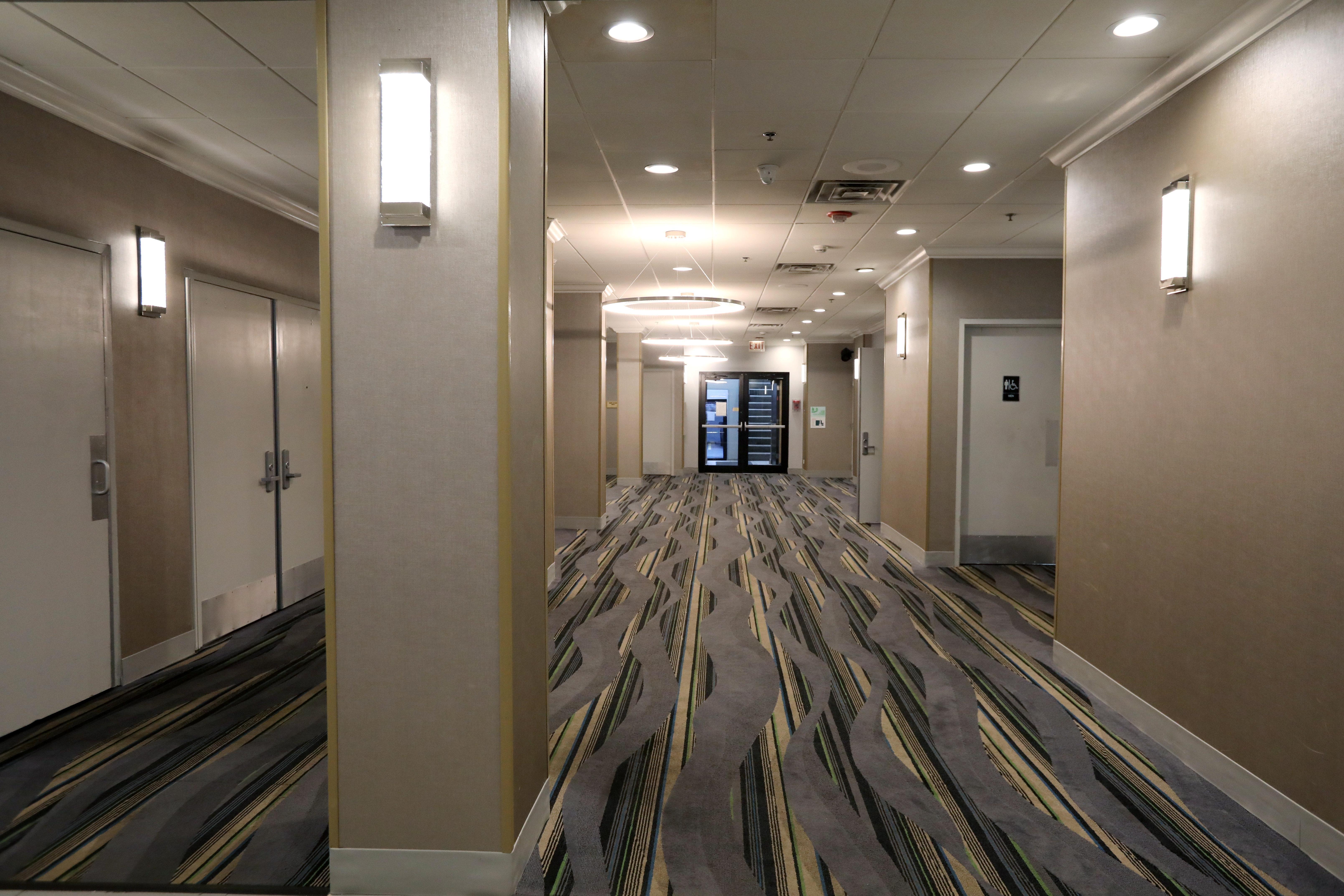 Holiday Inn O'Hare Area By Ihg Rosemont Exterior photo
