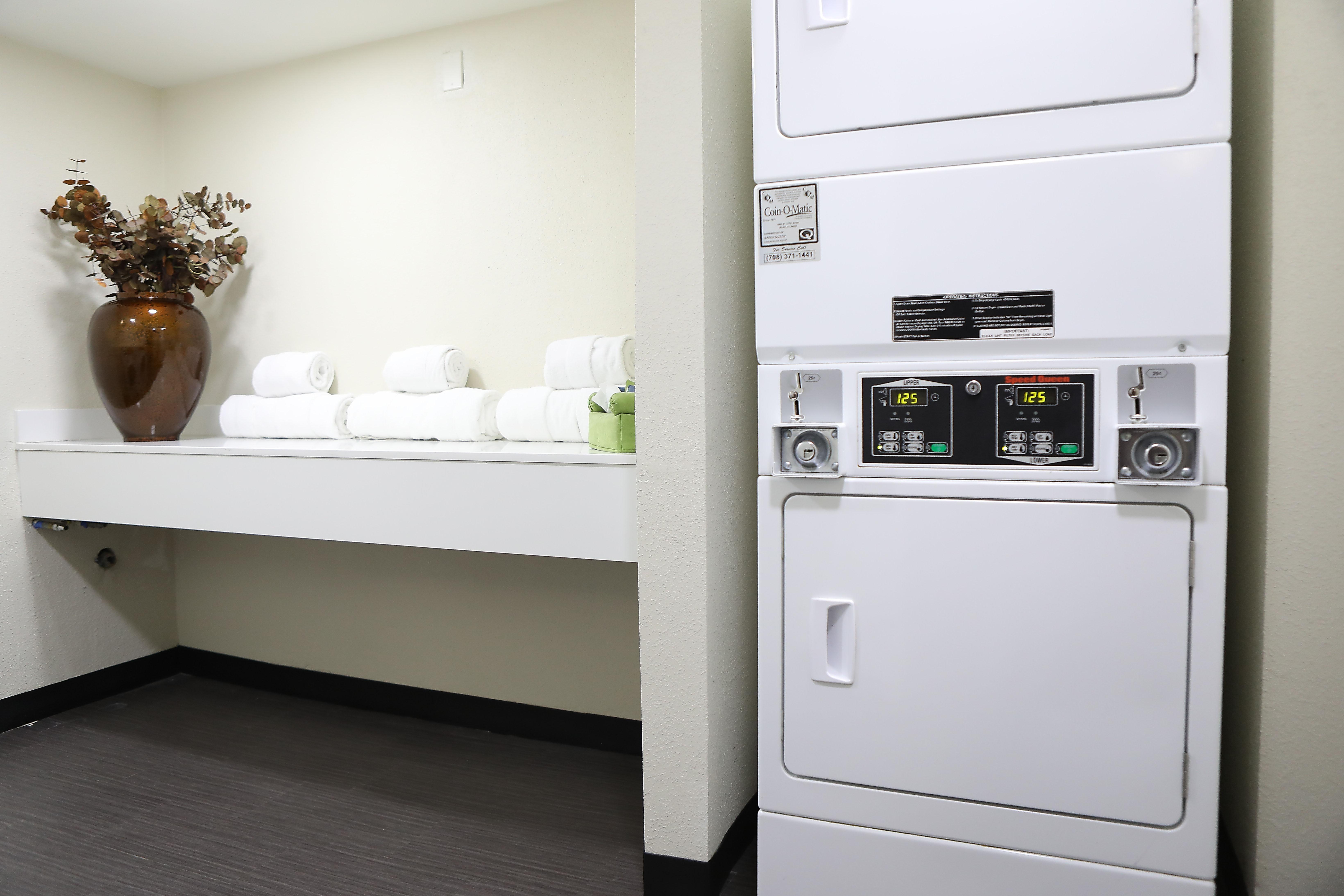 Holiday Inn O'Hare Area By Ihg Rosemont Exterior photo
